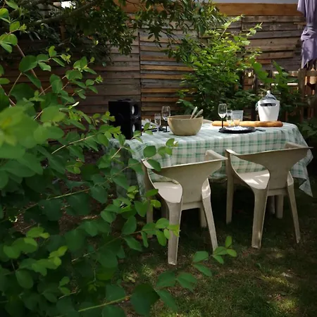 Au Gré Des Lis - La Du Chêne Bed & Breakfast