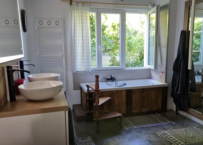 Au Gré Des Lis - La Du Chêne Couette-café